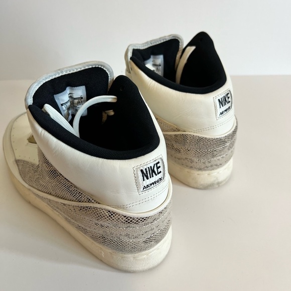 Nike Air Python Sail Sneakers - Picture 8 of 11